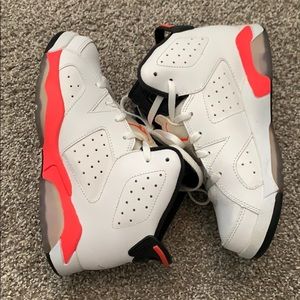 Infrareds Jordan retro 6s